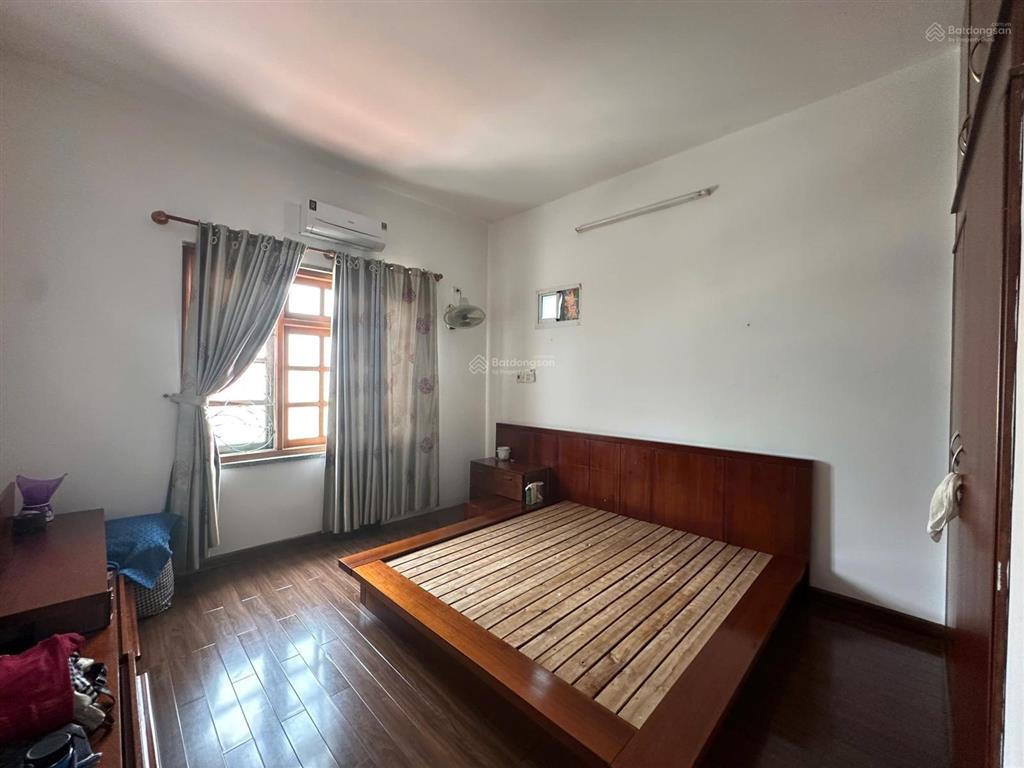 Cho thuê nhà nguyên căn mặt tiền đường kinh doanh ngô đức kế, nha trang