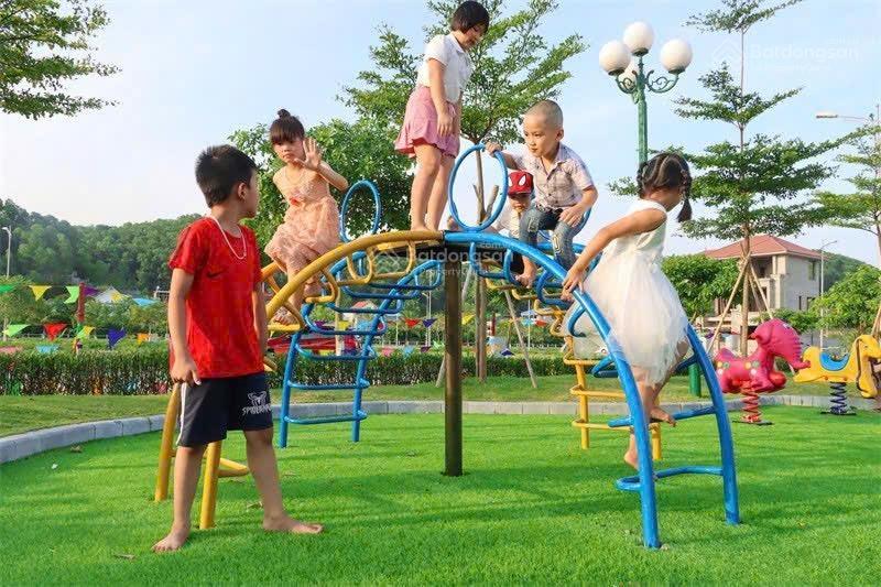 Bán căn liền kề xẻ khe gần biển 50m vin pearl bay nha trang giá tốt nhất thị trường