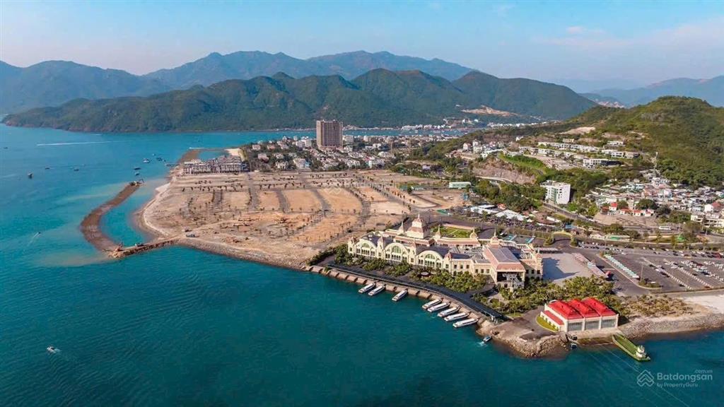 Lô góc dịch vụ du lịch siêu khủng vinhomes pearl bay