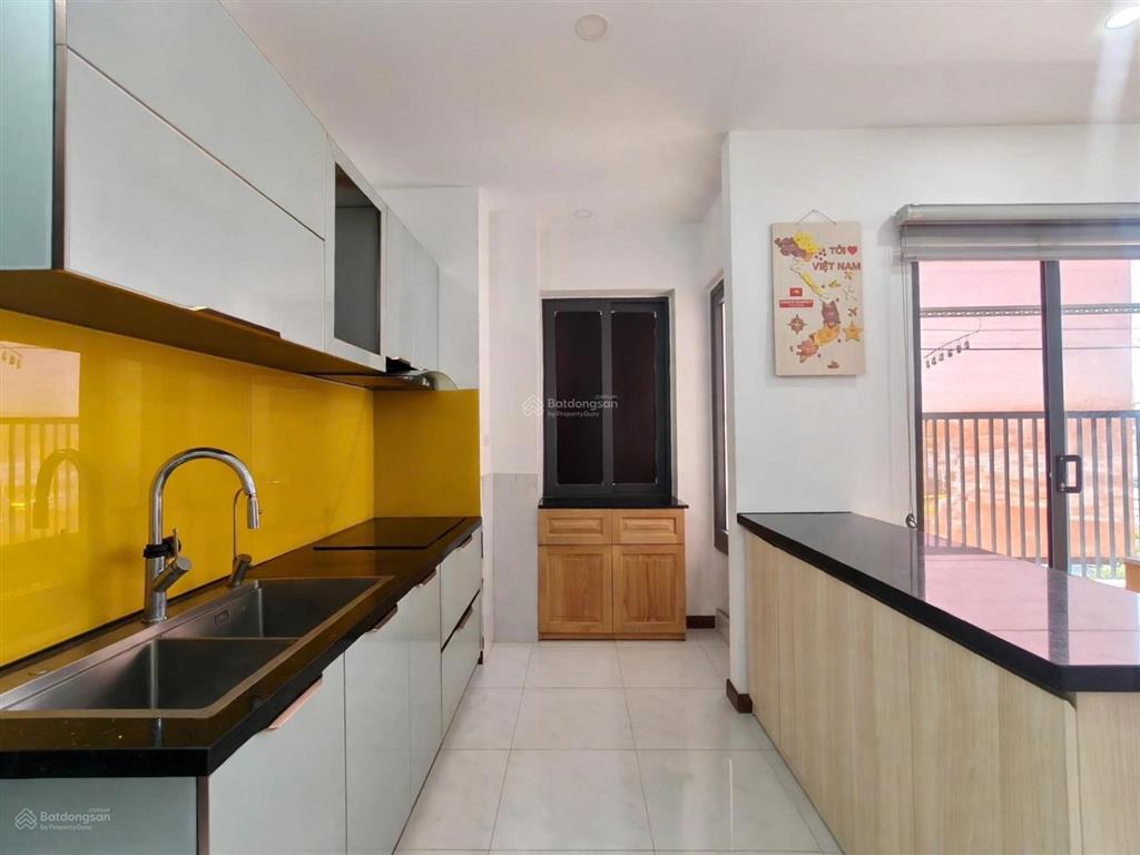 Cho thuê căn góc ct4 hud mặt tiền đường 28 phước long nha trang