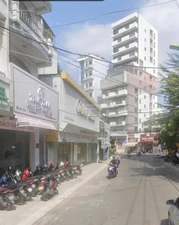 Cho thuê nhà 4 tầng đường lê đại hành, gần ngã 3 giao nguyễn thị minh khai trung tâm tp nha trang