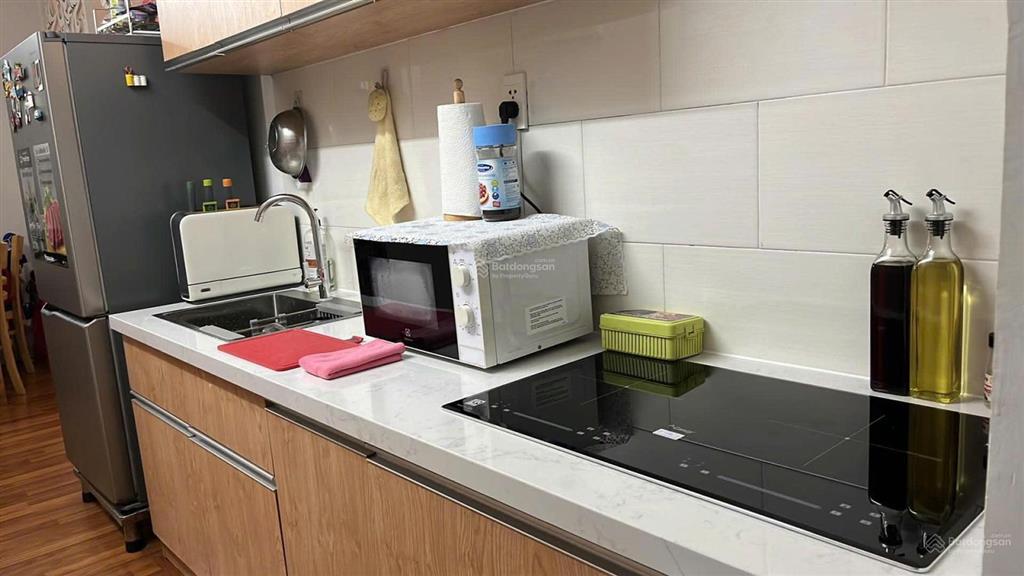 Chủ gửi bán cc the cbd quận 2, 65m2, 2pn 2wc, full nội thất, tầng trung, view thoáng, giá 3,35 tỷ