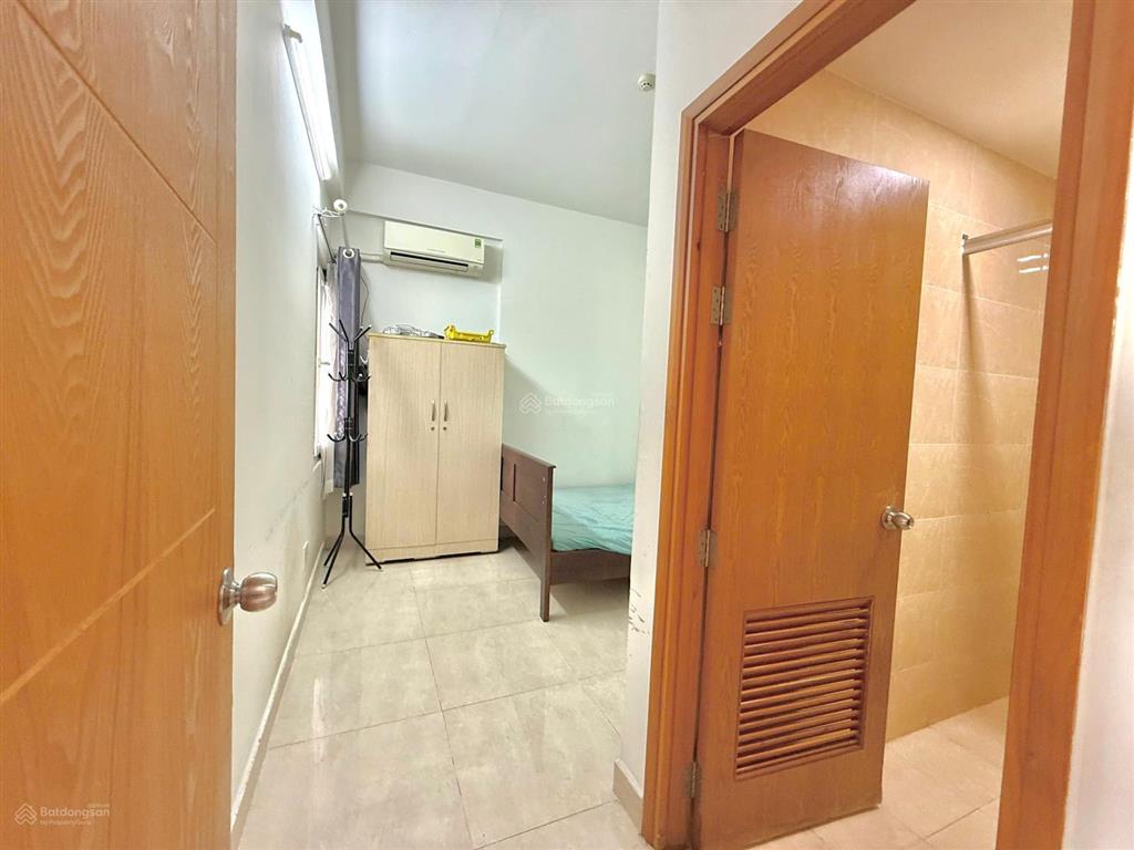 The cbd, 2 phòng ngủ, tầng trung, view thoáng, giá chỉ 3,25 tỷ, có nội thất,  0938 264 *** minh