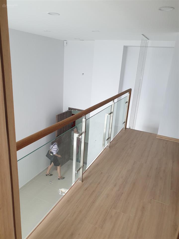 Siêu rẻ! bán căn la astoria 2, có lửng, 89m2, 3pn 3wc, view cao tốc, trần cao 5m5, giá bán 4,75 tỷ