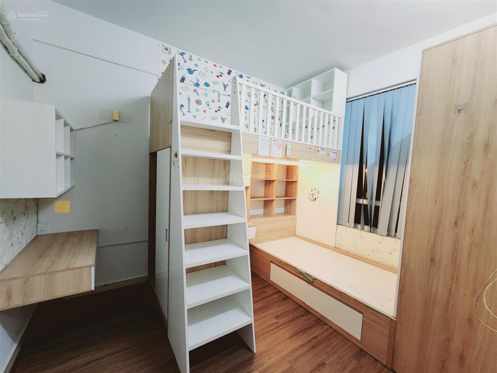 Cho thuê the cbd 2 phòng ngủ, 2wc, tầng trung, nội thất đầy đủ, giá thuê 10 triệu,  0938 264 ***
