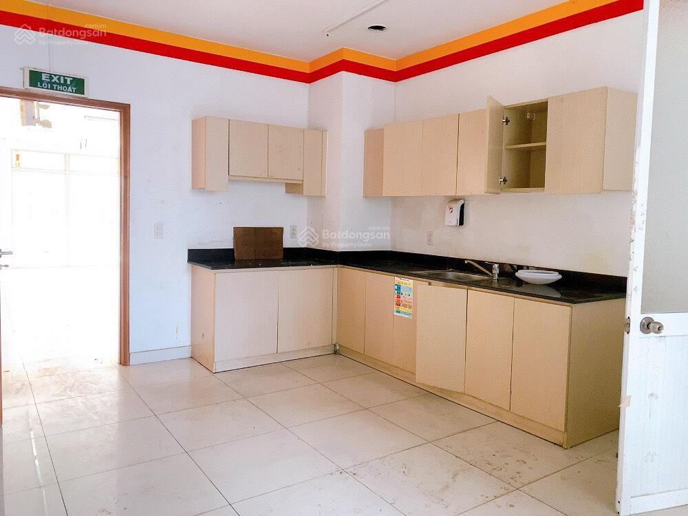 Cho thuê shophouse parcspring, 130m2, 2 phòng ngủ, 2wc, khu vực kinh doanh rộng, giá 20 triệu.