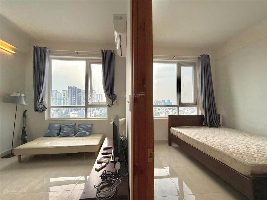 The cbd, 2 phòng ngủ, tầng trung, view thoáng, giá chỉ 3,4 tỷ, có nội thất,  0938 264 *** minh