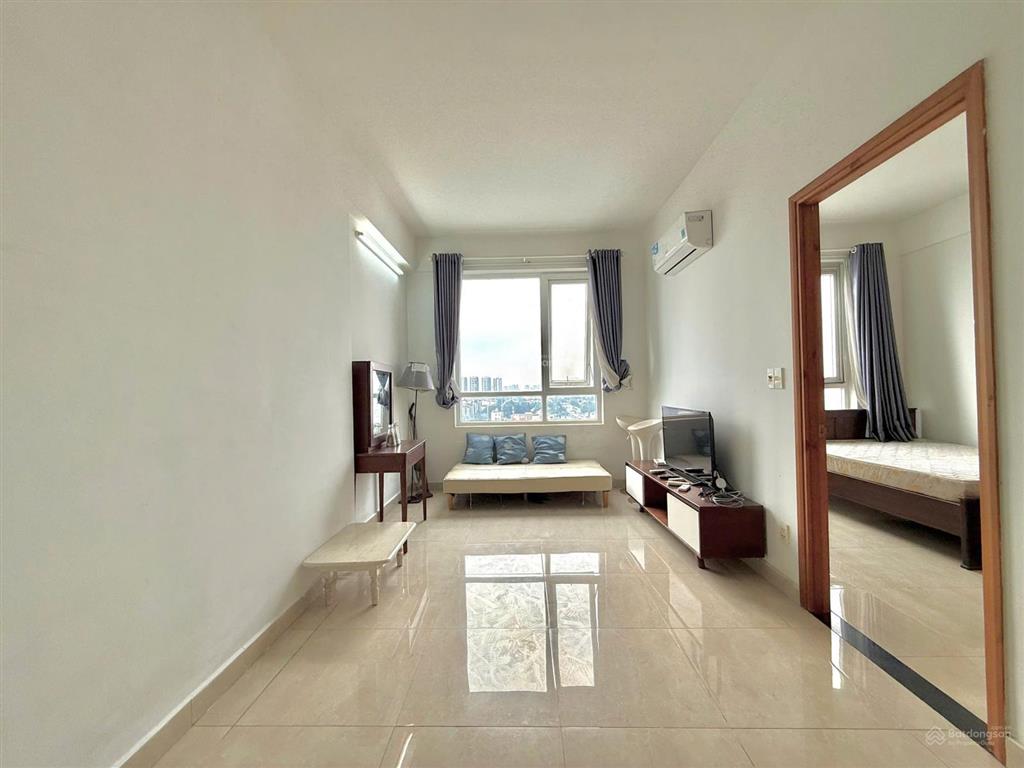 The cbd, 2 phòng ngủ, tầng trung, view thoáng, giá chỉ 3,4 tỷ, có nội thất,  0938 264 *** minh