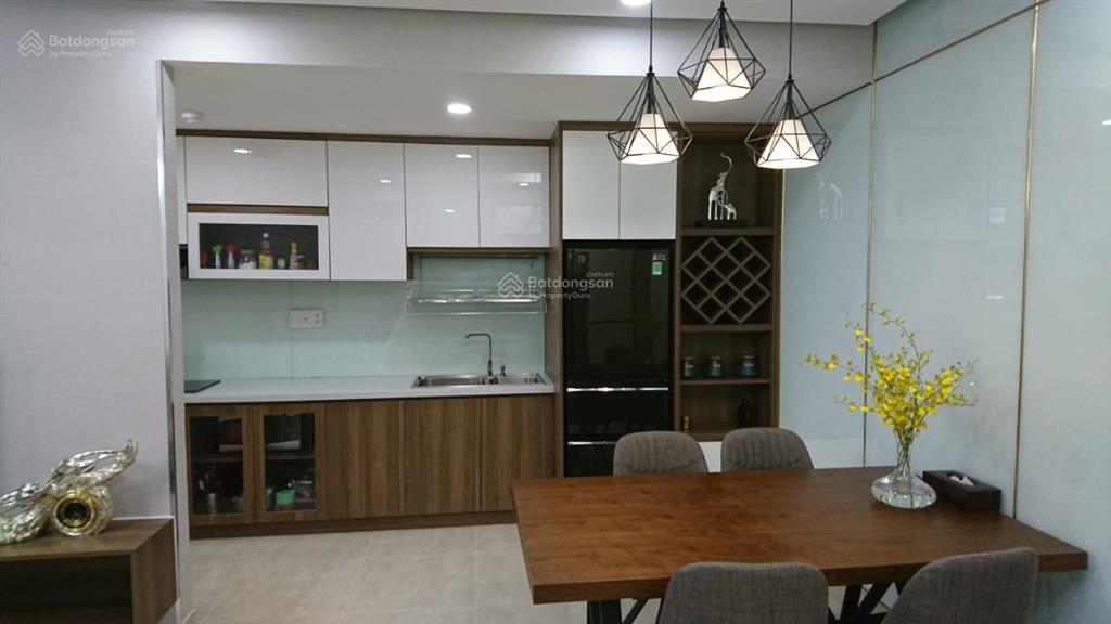 Bán krista 2 phòng ngủ, 80m2, có sổ, view thoáng, nội thất đầy đủ, giá tốt 5,65 tỷ, view đông nam
