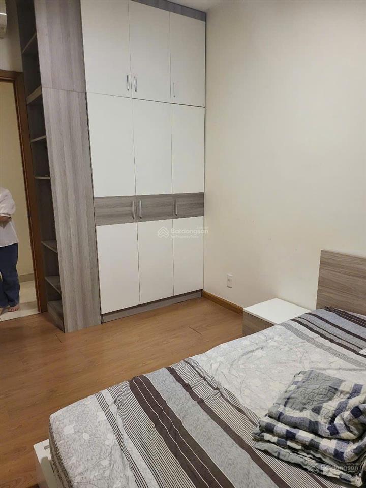 The krista 102m2, 3 phòng ngủ, nội thất cơ bản, giá 7 tỷ, đã có sổ hồng, căn góc, view thoáng mát