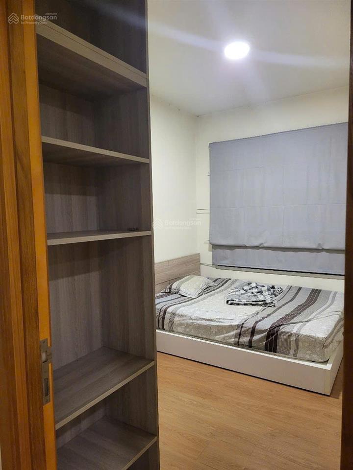 The krista 102m2, 3 phòng ngủ, nội thất cơ bản, giá 7 tỷ, đã có sổ hồng, căn góc, view thoáng mát