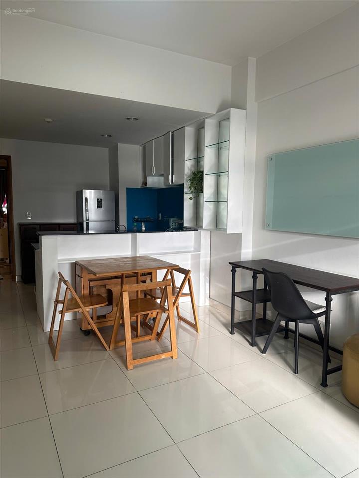 Cho thuê chung cư parcspring, 2 phòng ngủ, 68m2, căn góc, tầng trung, view thoáng, giá chỉ 11 triệu