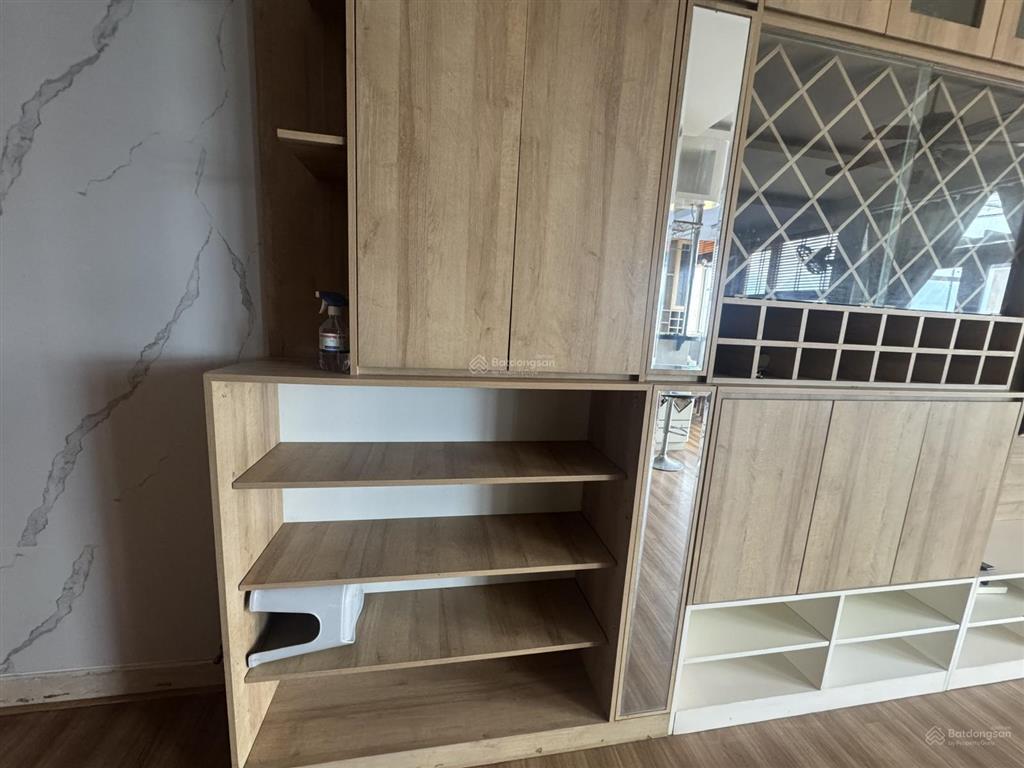 Bán nhanh căn hiếm 1 phòng ngủ, có bancol, view thoáng, tầng cao, full nội thất, giá bán 2,945 tỷ
