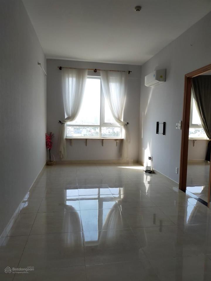 The cbd, 2 phòng ngủ, tầng trung, view thoáng, giá chỉ 3,1 tỷ, có nội thất,  0938 264 *** minh