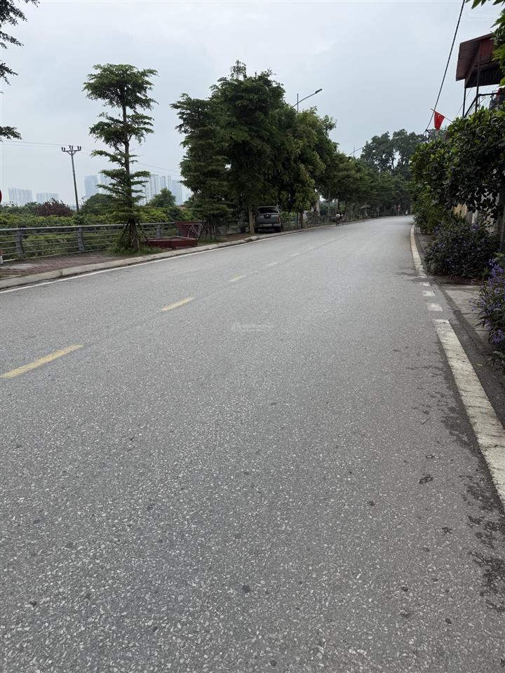 Bán nhanh 90m2 thôn như lân lô góc 2 mặt tiền cách đường vành đai 3.5 chỉ 400m
