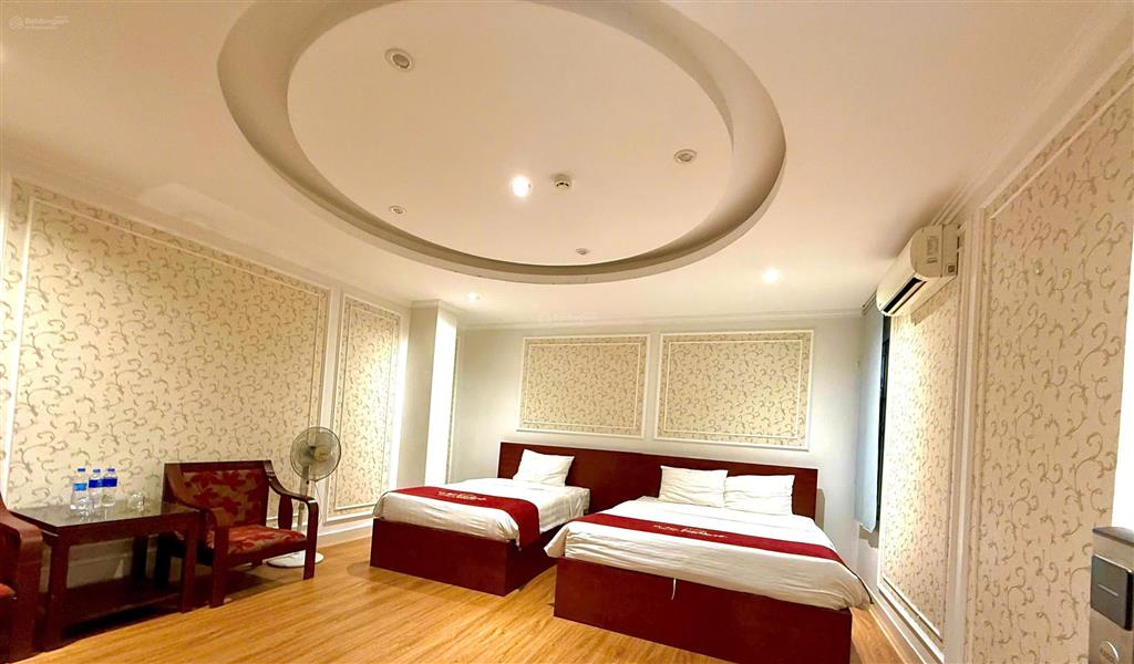Bán khách sạn trung tâm mỹ đình, hà nội  chỉ 67 tỷ