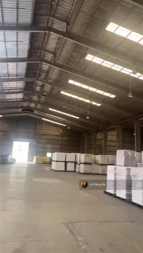Bán xưởng trong kcn nam tân uyên 1, dt đất 10000m2, xưởng 4000m2. giá bán 92 tỷ