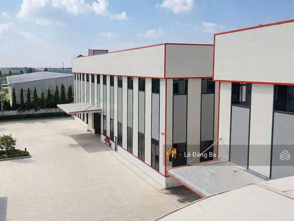 Cho thuê xưởng 2 tầng, siêu đẹp tại kcn bình dương, diện tích 8800m2, giá chỉ 91.385 đ/tháng/m2