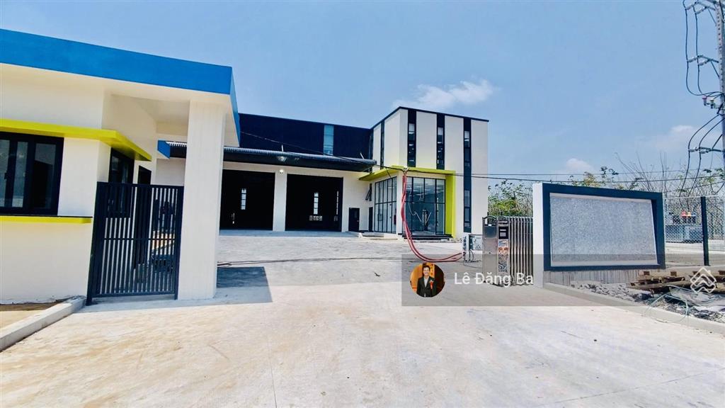 Cho thuê xưởng mới 100% tại kcn vsip 3. diện tích từ 1390m2  30.000m2. giá cho thuê từ 135.000đ/m2