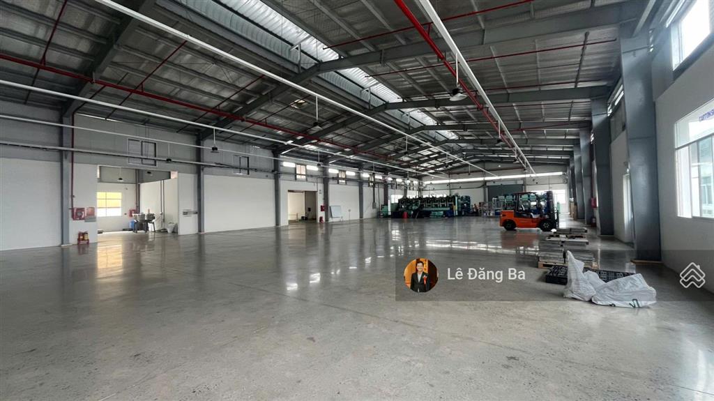 Bán xưởng trong kcn vsip 2, diện tích 12.000m2, mới 90%, giá 115 tỷ, sử dụng đến 2057