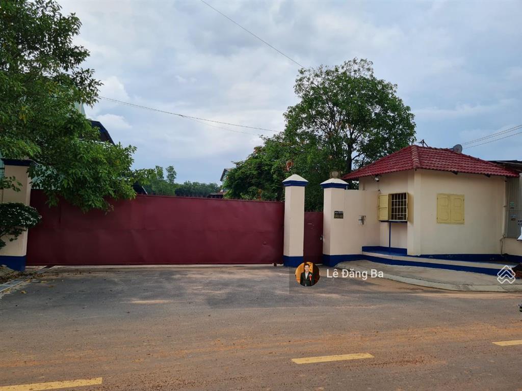 Cần bán xưởng hơn 13000m2, ngang hơn 100m, kcn mỹ phước 4, có thu nhập sẵn 400tr/tháng, giá 75tỷ