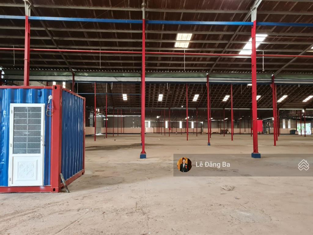 Cần bán xưởng hơn 13000m2, ngang hơn 100m, kcn mỹ phước 4, có thu nhập sẵn 400tr/tháng, giá 75tỷ