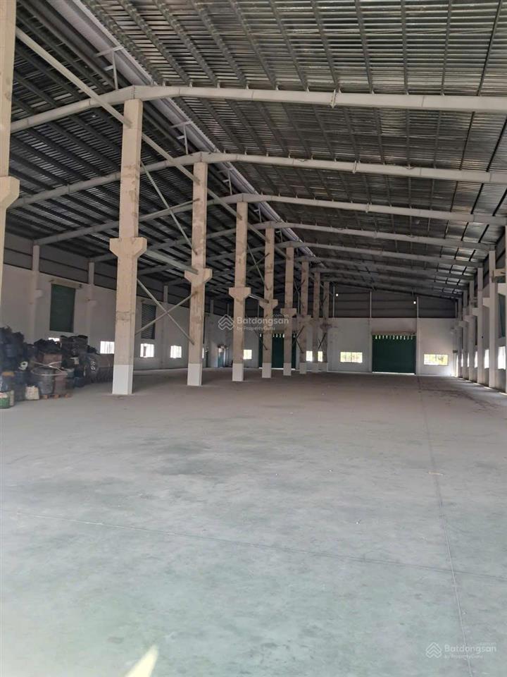 Bán 40.000m2 đất + nhà xưởng 9000m2 trong kcn sóng thần 3, giá bán 6,5tr/m2 (250 usd), thương lượng
