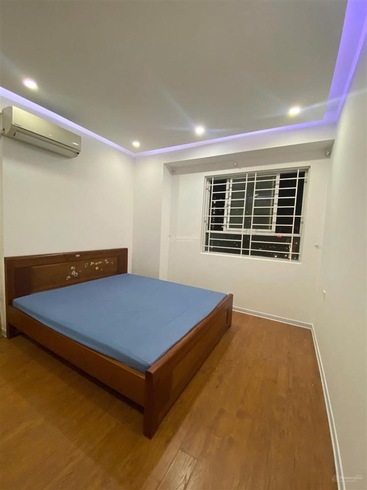 Bán chung cư c14 bắc hà, căn 70m², 2pn 2vs, ban công đông nam.