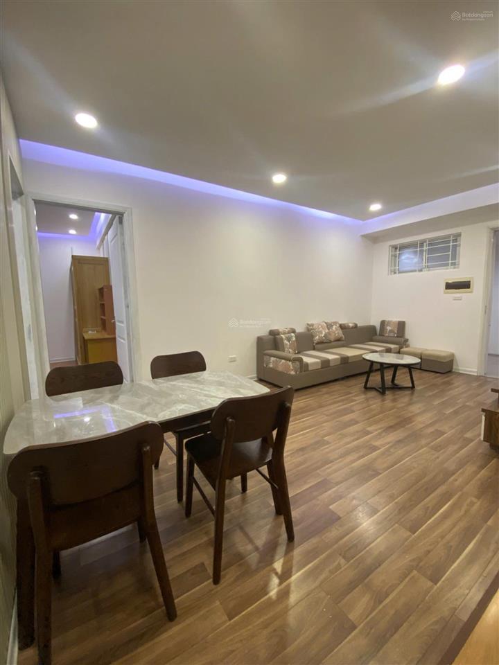Bán chung cư c14 bắc hà, căn 70m², 2pn 2vs, ban công đông nam.