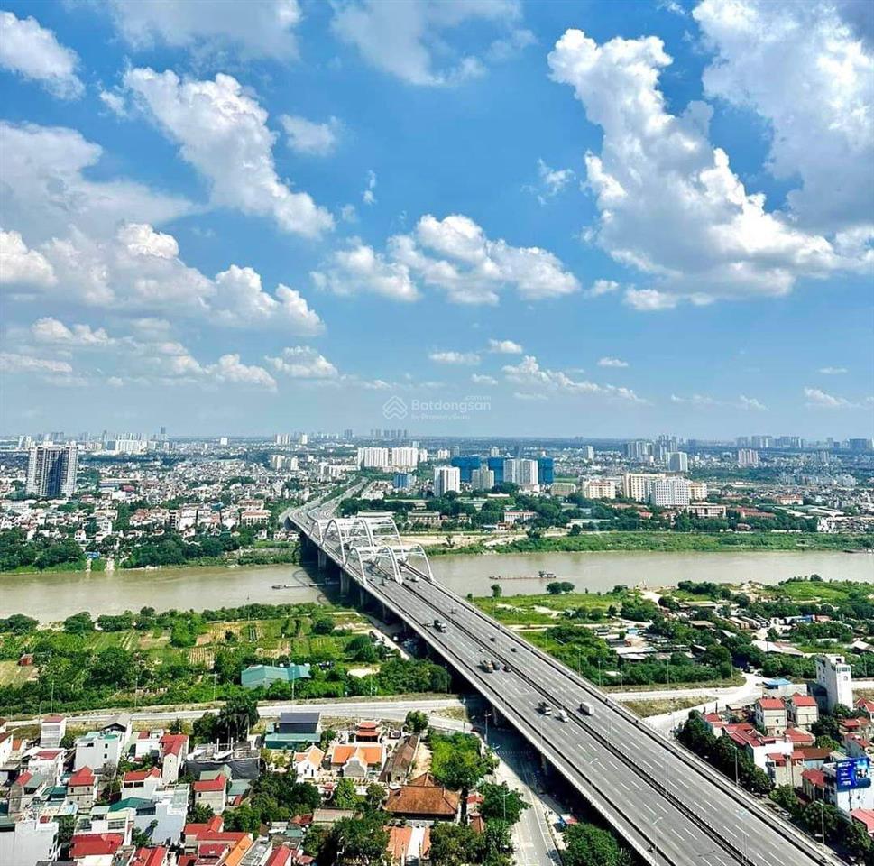 Em bán căn biệt thự đông trù. mặt tiền 12 mét. gần triển lãm quốc gia và vin cổ loa hướng mát