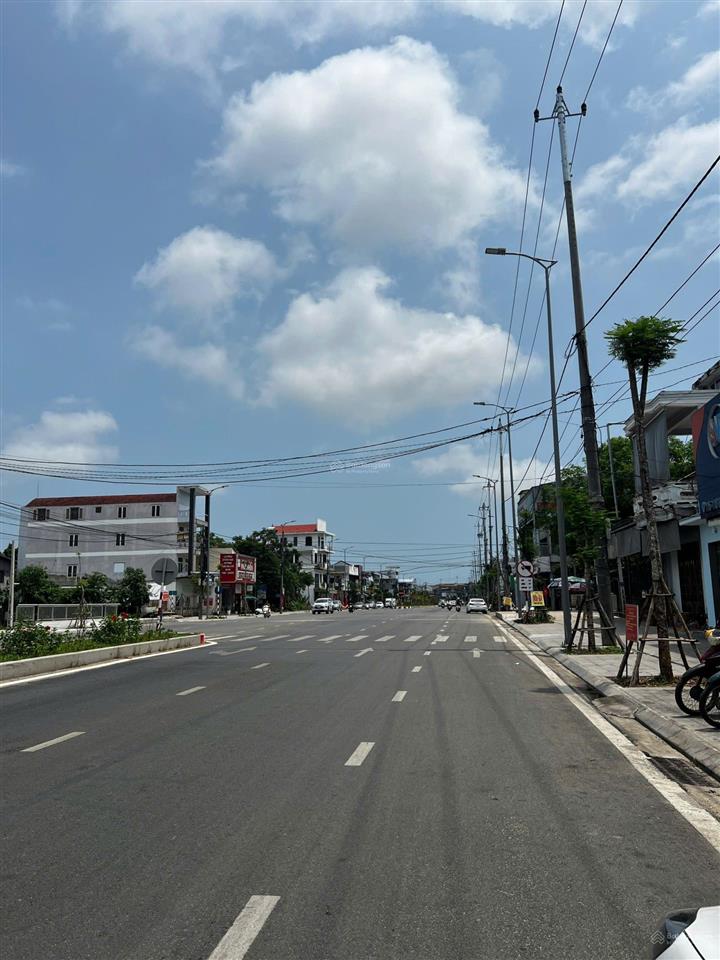 Đất mặt tiền phạm văn đồng ngang 15m (đoạn trên)