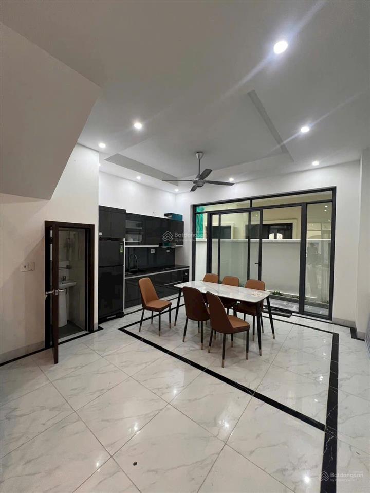 Bán biệt thự view đẹp tại san hô 8, 11 tỷ vnd, 70m2, 4pn, 3wc, uy tín