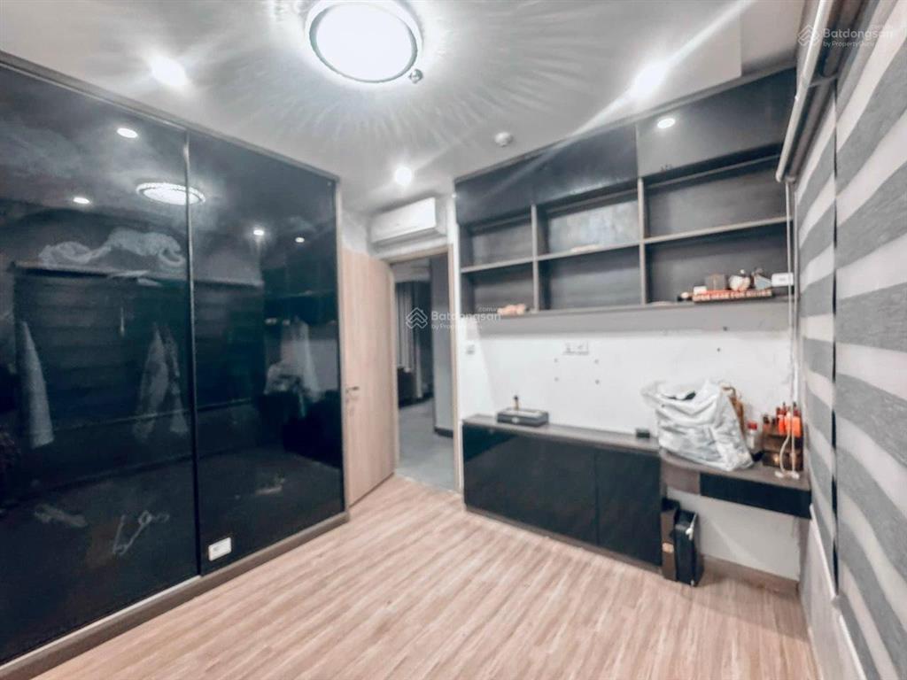 Cần bán gấp căn hộ 3n + 2vs, phân khu sakura tòa sa3, vinhomes smart city