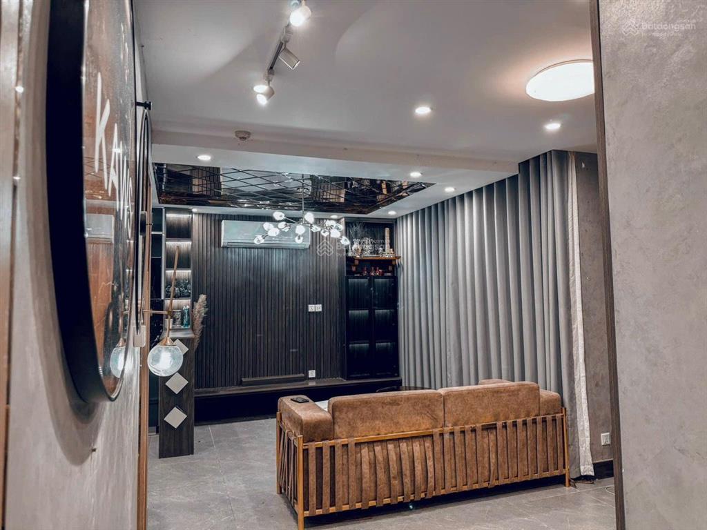 Cần bán gấp căn hộ 3n + 2vs, phân khu sakura tòa sa3, vinhomes smart city