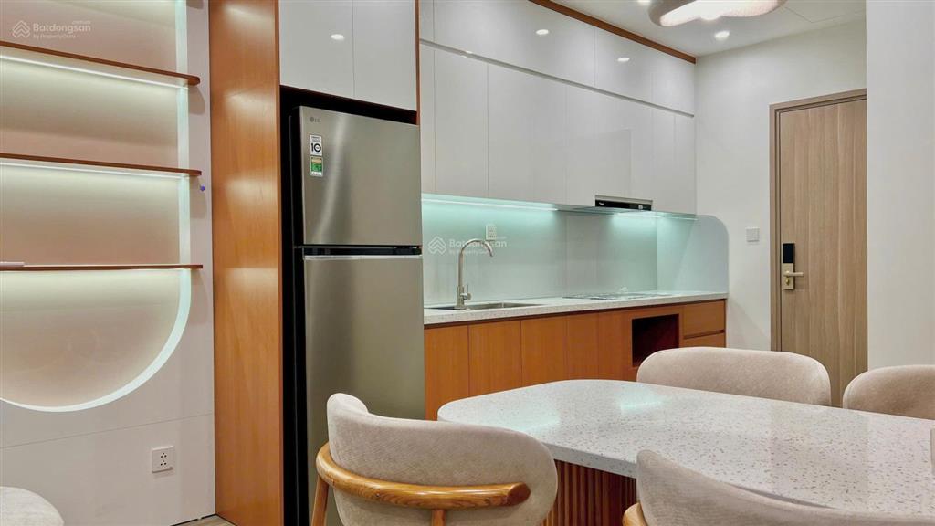 Bán lỗ căn 3pn  80m2, đủ đồ (chính chủ), 5 tỷ 680, vinhomes smart city tòa mới bàn giao