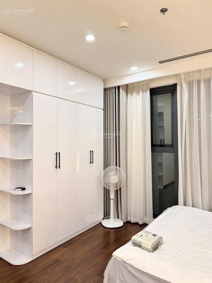Căn studio 31.8m2 nhà đủ nội thất  2 tỷ 560  vinhomes smart city (chính chủ bán gấp trong tuần)