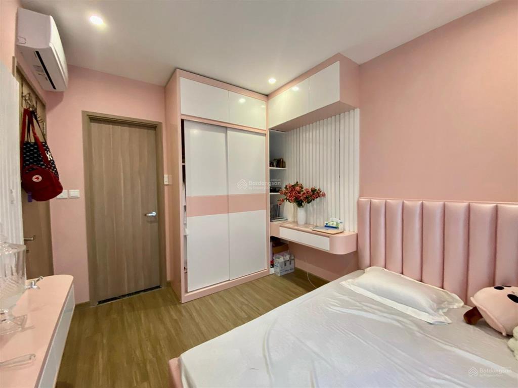 Bán lỗ căn 3pn  80m2, 5.68 tỷ bao phí, đủ đồ (chính chủ) vinhomes smart city tòa mới bàn giao