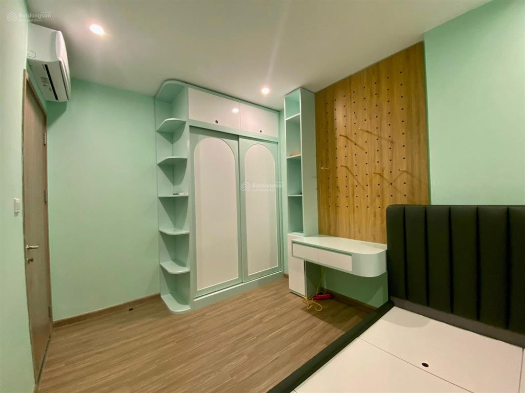 Bán lỗ căn 3pn  80m2, 5.68 tỷ bao phí, đủ đồ (chính chủ) vinhomes smart city tòa mới bàn giao