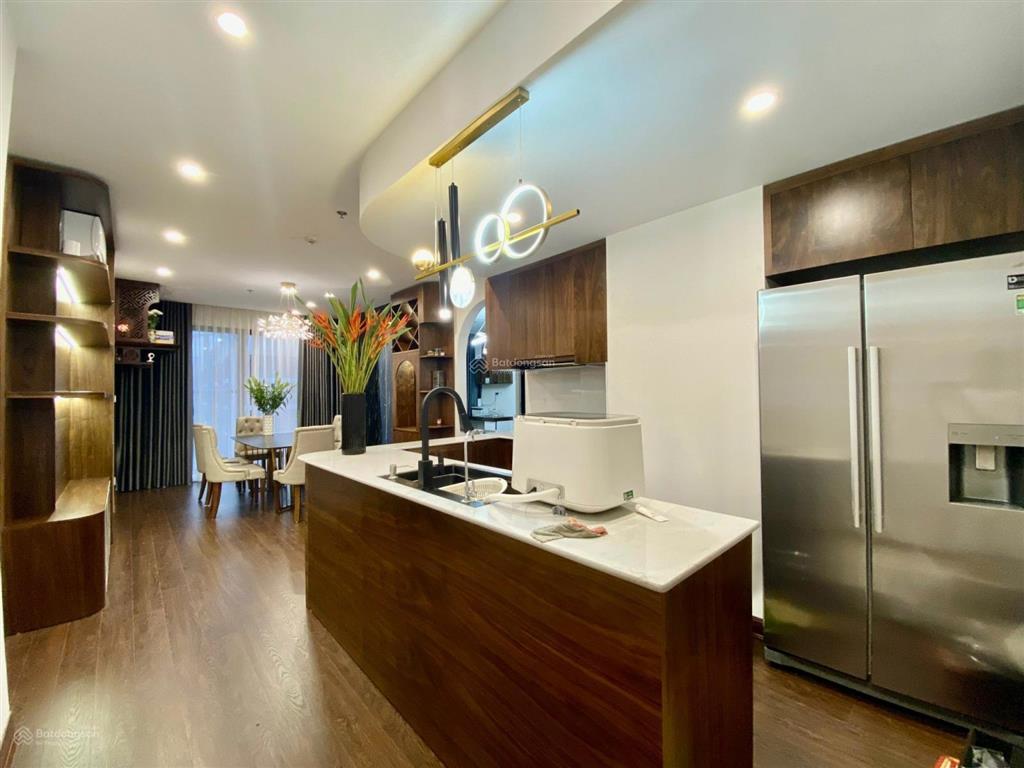 Bán lỗ căn 3pn  80m2, 5.68 tỷ bao phí, đủ đồ (chính chủ) vinhomes smart city tòa mới bàn giao