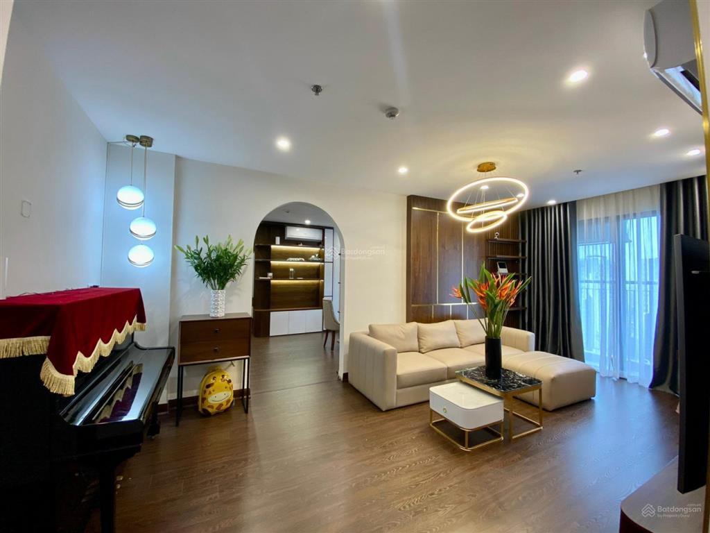 Bán lỗ căn 3pn  80m2, 5.68 tỷ bao phí, đủ đồ (chính chủ) vinhomes smart city tòa mới bàn giao