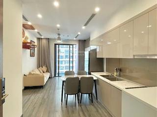 Siêu cắt lỗ tòa tonkin 2 2pn  2vs, 64.8m2, 5.5 tỷ, tòa cao cấp nhất vinhomes smart city
