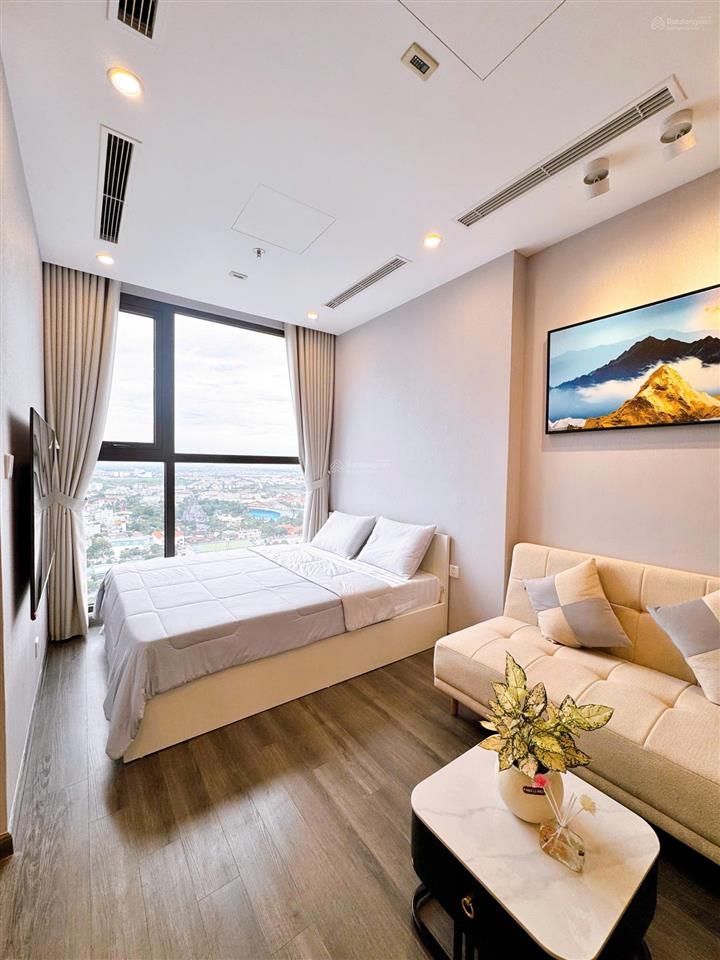 Studio tòa tonkin 1  28,6m2, 2,2 tỷ, chính chủ cần bán gấp vinhomes smart city giá hời