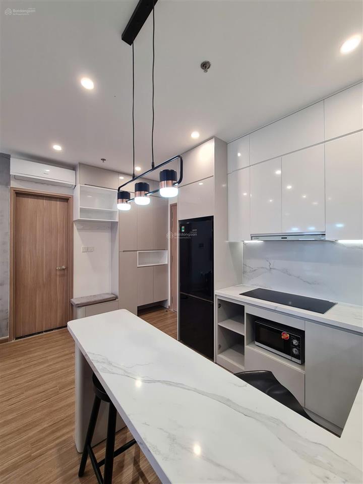 Giá thật căn studio 31.8m2 nhà đủ đồ đẹp, 2 tỷ 100, khu cao cấp vin smart city