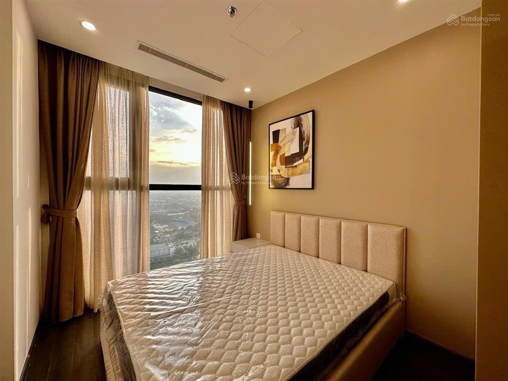 Cắt lỗ sâu tòa cao cấp tonkin1, 2pn2vs, dt 65m2, 5,x tỷ, kđt vinhomes smart city