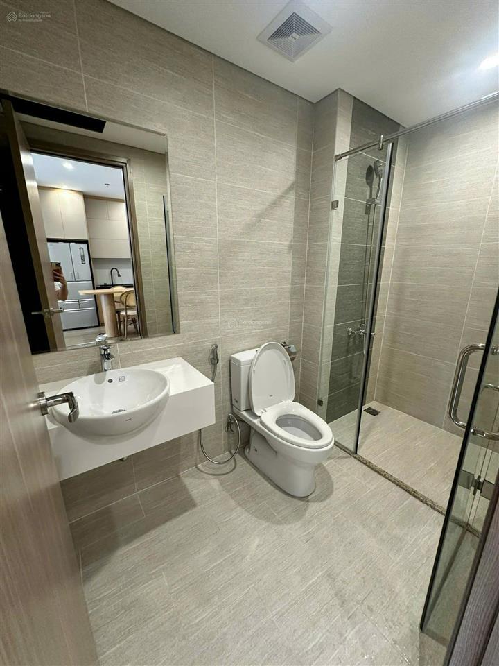 Mình chính chủ bán lỗ 1pn+1, 43m, 2 tỷ 630 cùng 01 căn stu 31.8m, 2tỷ (full đồ mới 100%) vin smart