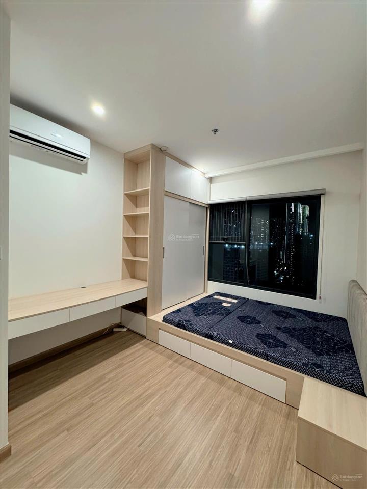Bán lỗ căn 3pn  80m2, 4.65 tỷ, đủ đồ (chính chủ) vinhomes smart city tòa mới bàn giao