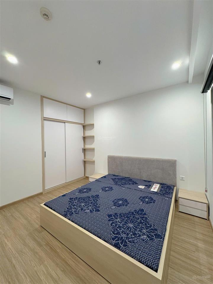 Bán lỗ căn 3pn  80m2, 4.65 tỷ, đủ đồ (chính chủ) vinhomes smart city tòa mới bàn giao
