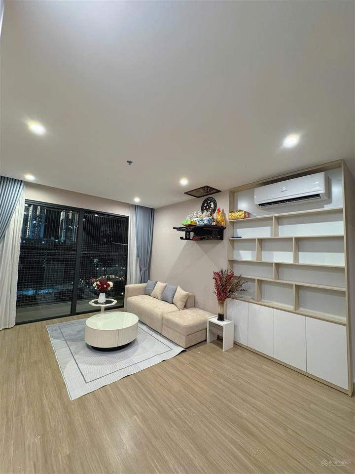Bán lỗ căn 3pn  80m2, 4.65 tỷ, đủ đồ (chính chủ) vinhomes smart city tòa mới bàn giao