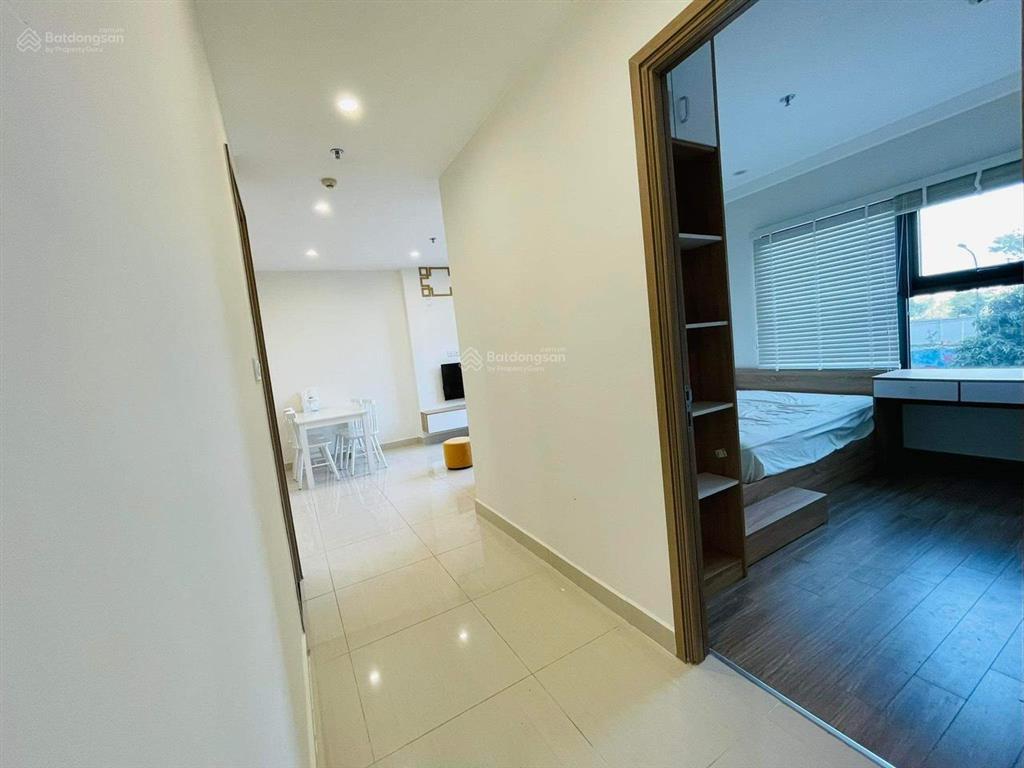 Cần bán gấp căn hộ 2n1vs, phân khu sapphire tòa s303, vinhomes smart city