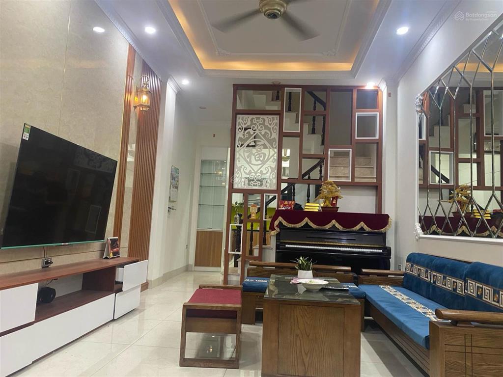 Bán nhà riêng tại nguyễn viết xuân,45m2 x 4 tầng cách oto chỉ 20m giá nhỉnh 13 tỷ.